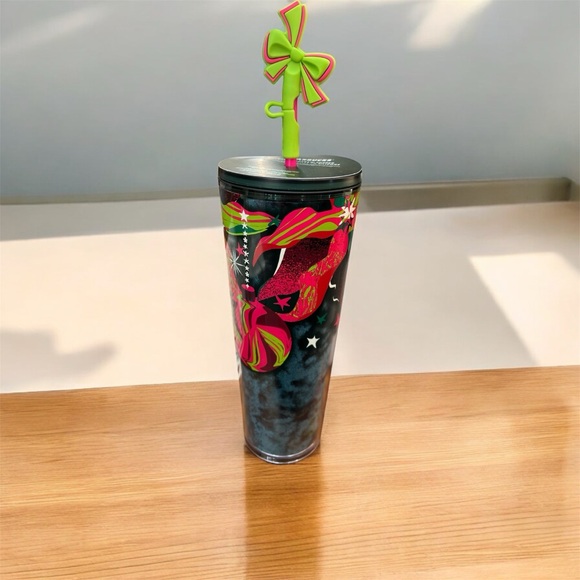 STARBUCKS NWT! 24 oz. Silicone straw topper tumbler!!! - Picture 2 of 4